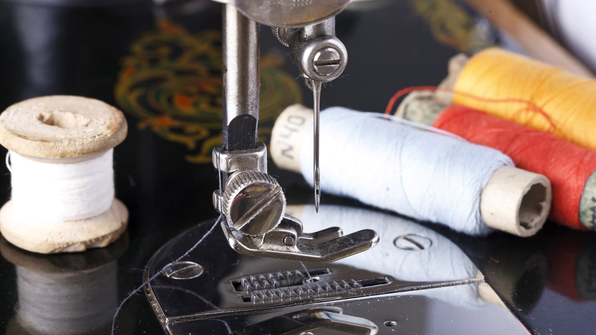 Hazte con una máquina de coser de calidad